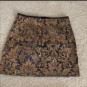 ZARA WOMEN BROCADE A-LINE MINI SKIRT SMALL GOLD BLACK METALLIC GREAT CONDITION